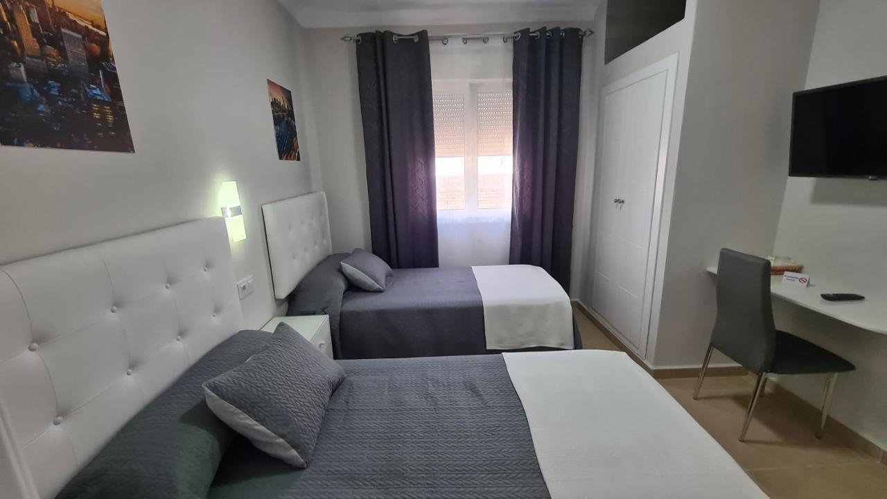 Hostal Malaga Arcos de la Frontera Exterior photo
